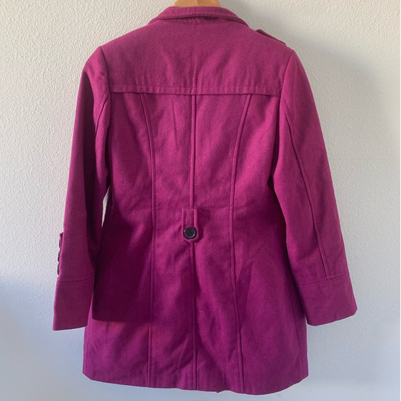 New Fashion Maroon Button Up Overcoat - Picture 2 of 5